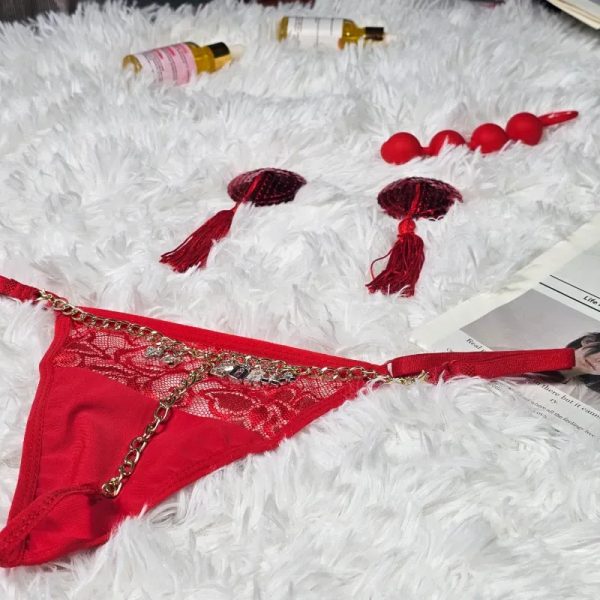 Conjunto de lencería Hilos con cadena + Pezoneras con lentejuelas y colgante Rojo