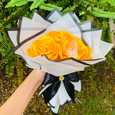 Ramo de 3 Rosas Eternas