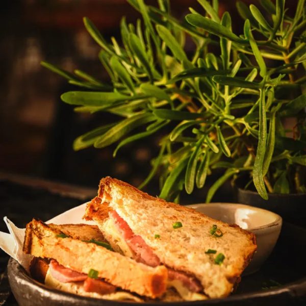 Sandwich de Jamón y queso
