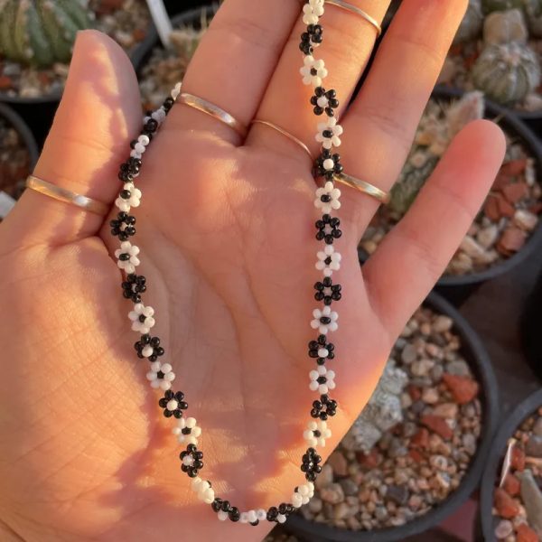 Collar de flores