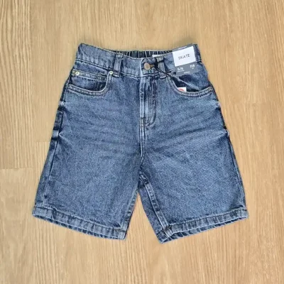 Short de Mezclilla oscuro