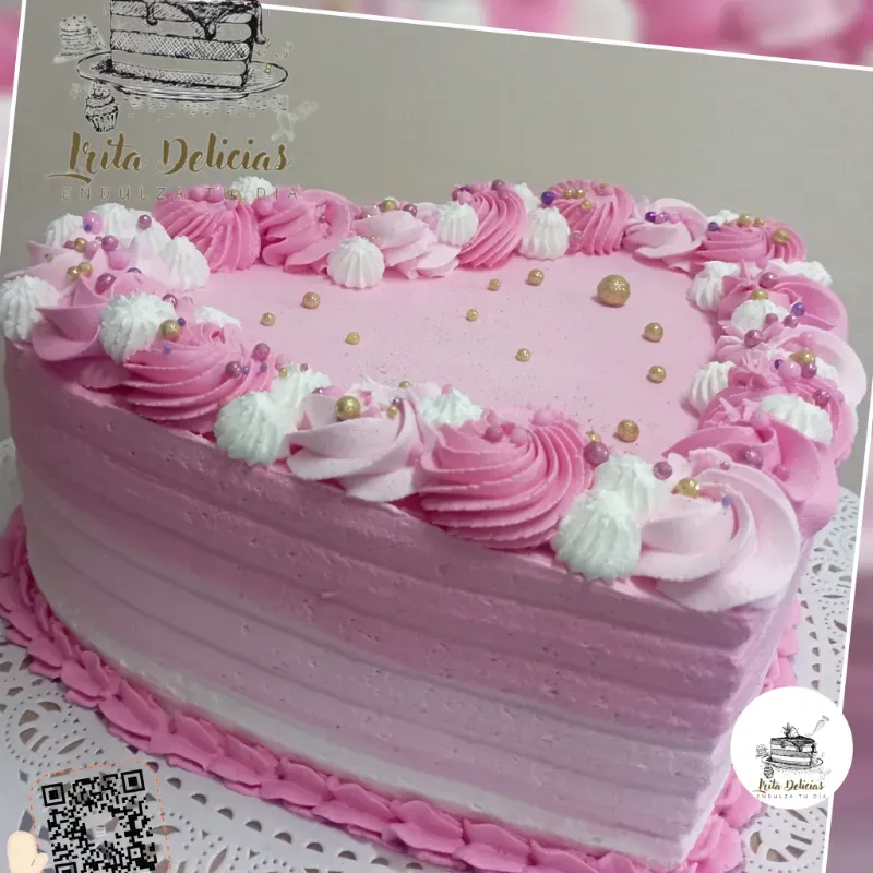 Torta de Corazón de Crema Chantilly (Nata)