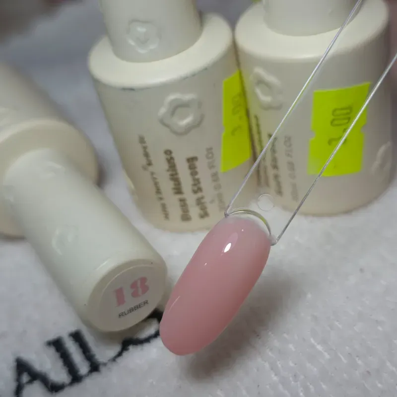 Base Multiuso Soft Strong #18 Miss Cherry