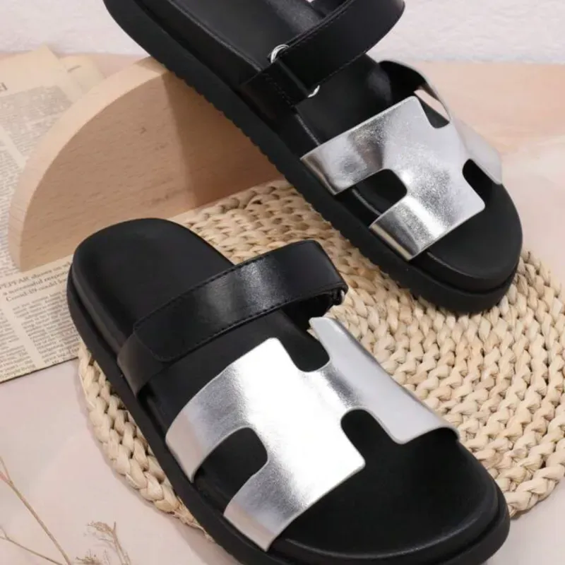 Sandalias estilo Hermes