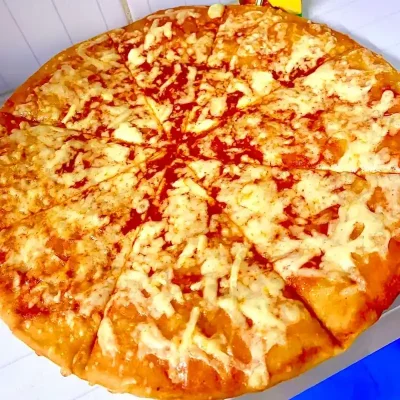 Pizza Napolitana de Queso Gouda