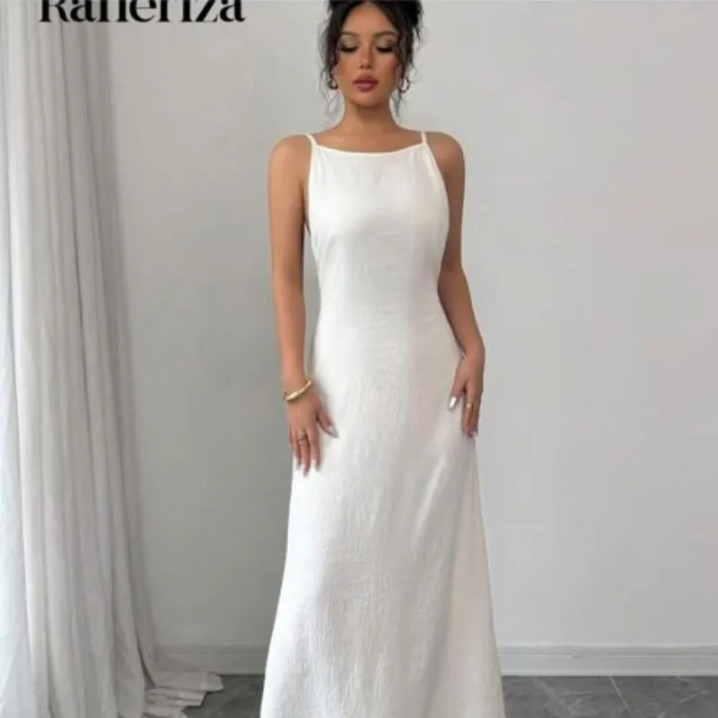 Vestido blanco de lino con espalda afuera