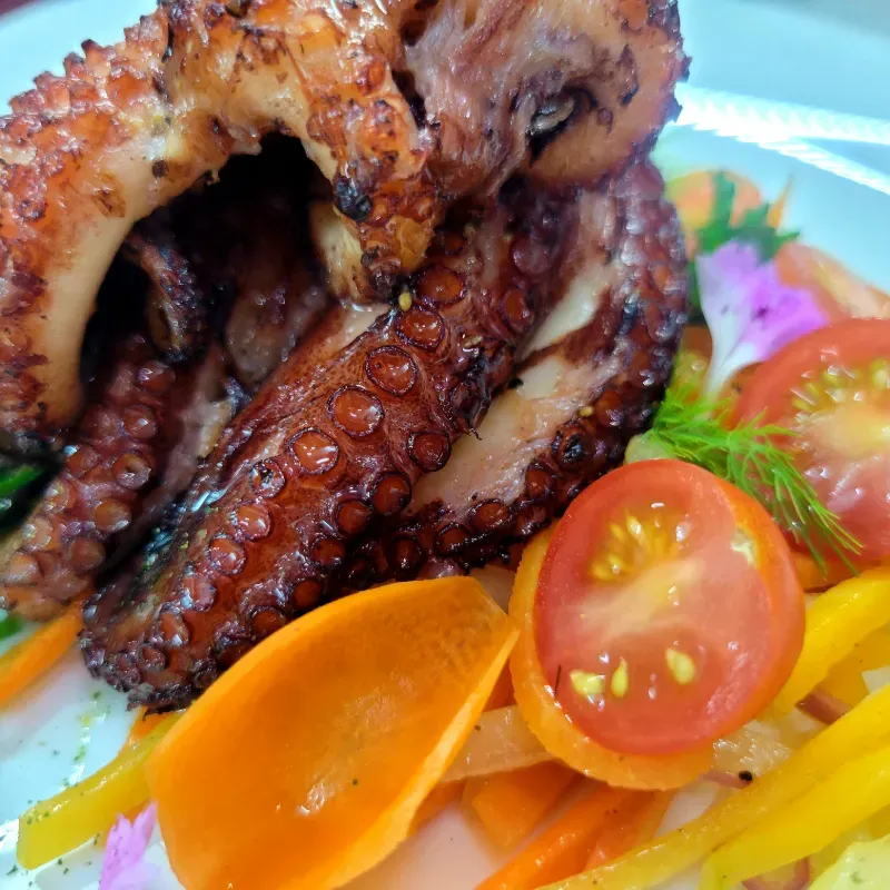 Pulpo al gusto/ Octopus to taste