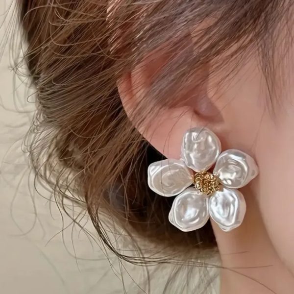 Aretes estilo flor 
