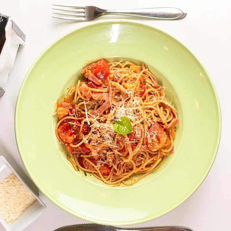 Pasta con Jamón y Queso