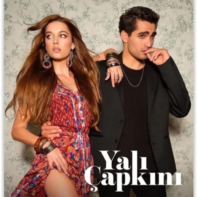 Yali Capkini (TR) (2 Temporadas) [73 Cap]