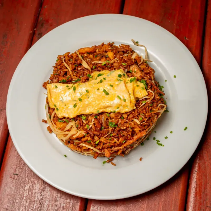 Arroz mixto (chorizo,pollo ,pescado ,huevo )