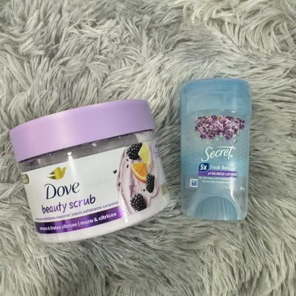  Set Dove + Secret – Exfoliación suave + protección fresca por 48 horas