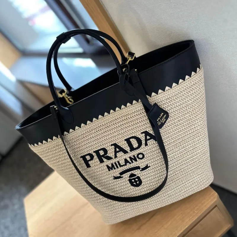 Cartera Prada