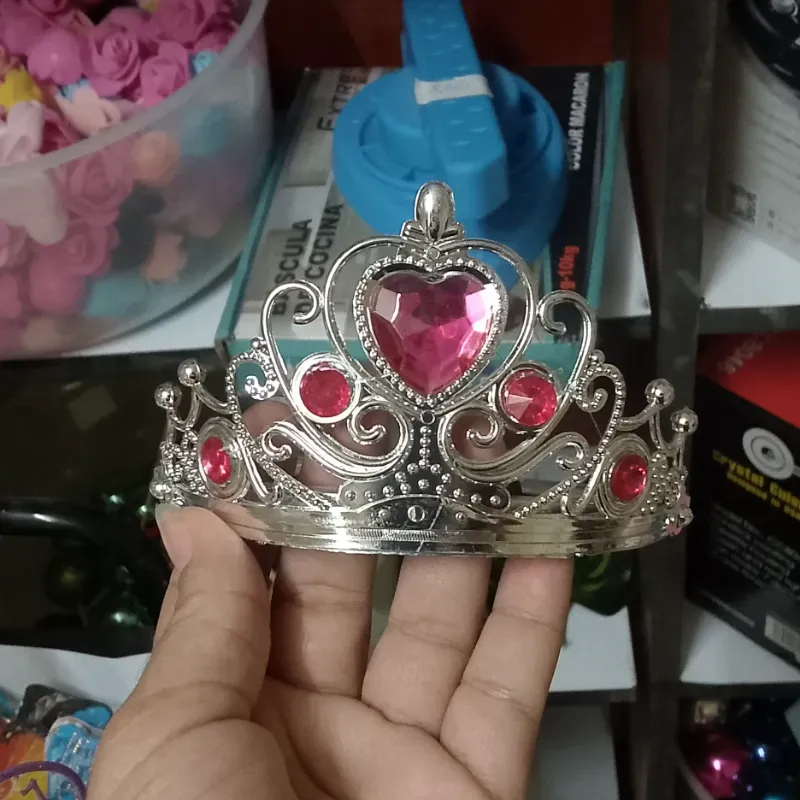 Corona plastica plata