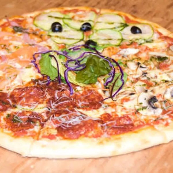 Pizza cuatro estaciones ☀️❄️ queso artesanal