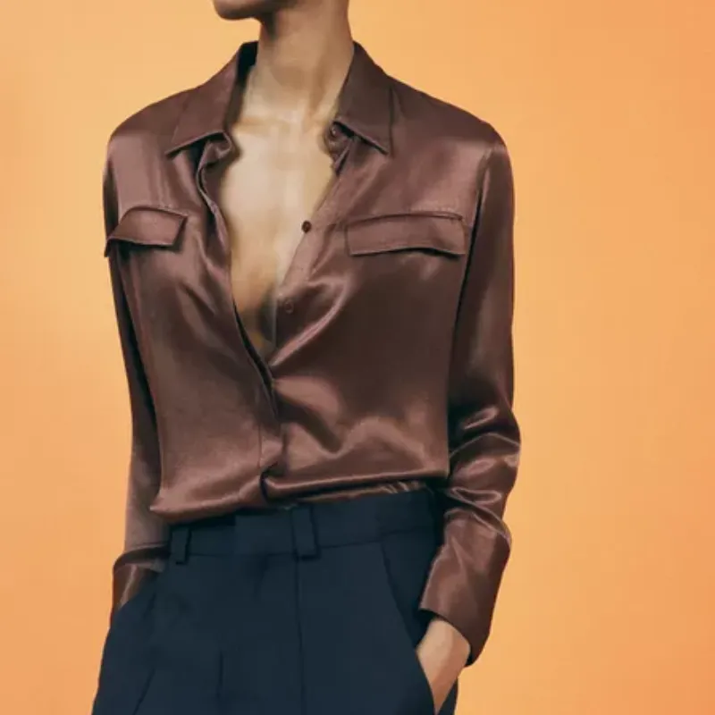 Camisa Satinada Bolsillos