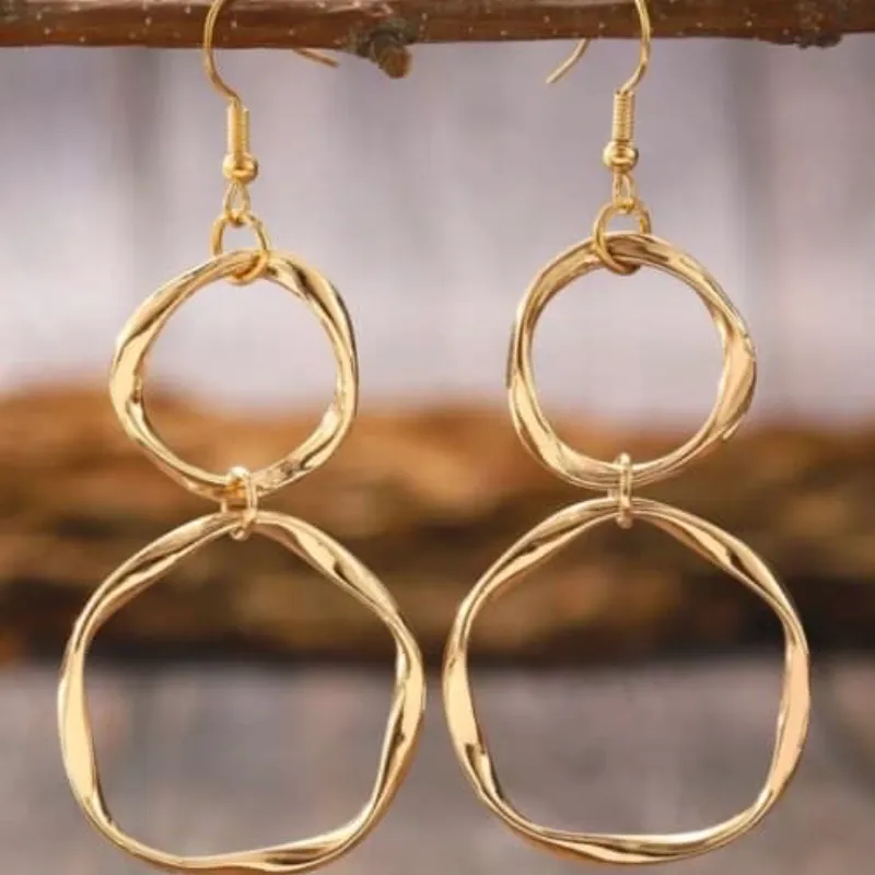 Colgantes de aro dorado