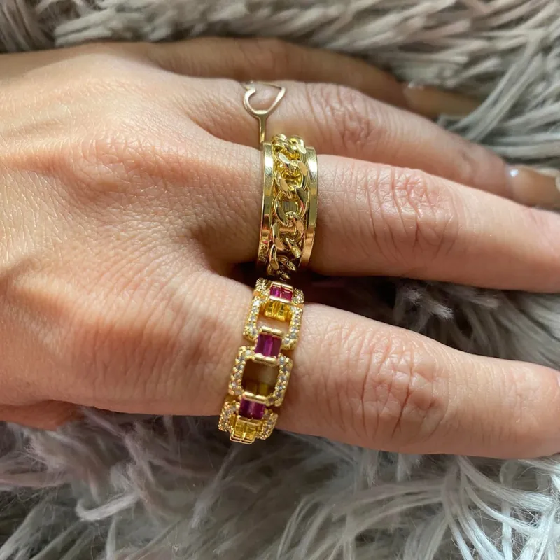 Anillos de oro golfi