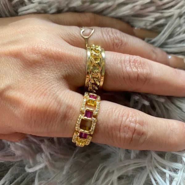 Anillos de oro golfi
