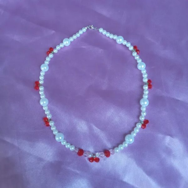 Collar de cerezas