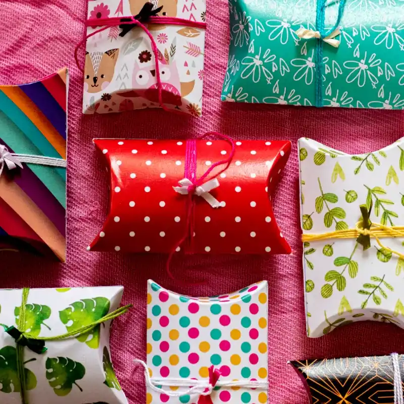 Estuche de regalo pequeño (tipo almohada)