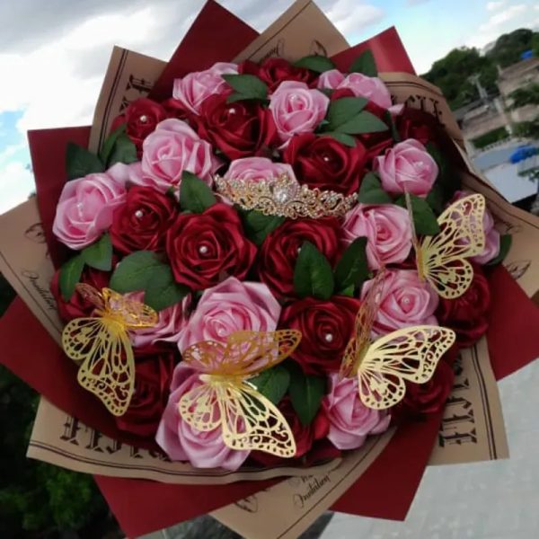 Ramo Buchon de Rosas Eternas