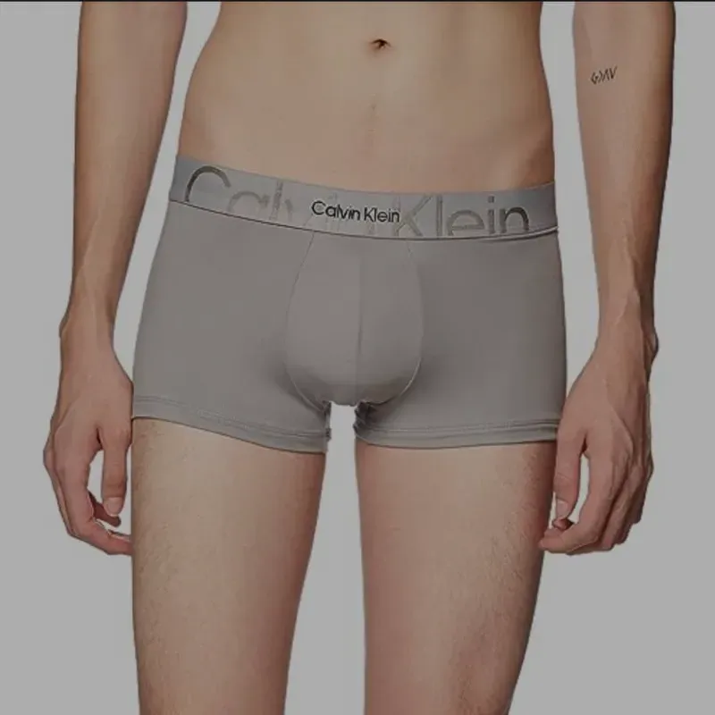 Tacasillo Calvin Klein