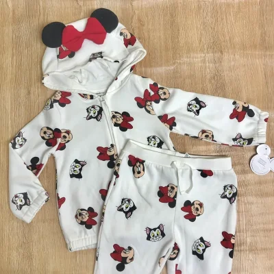 Conjunto de Minnie Mouse