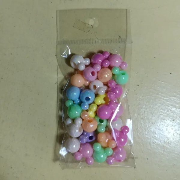 Cuentas en forma de carita de Mickey con colores vivos