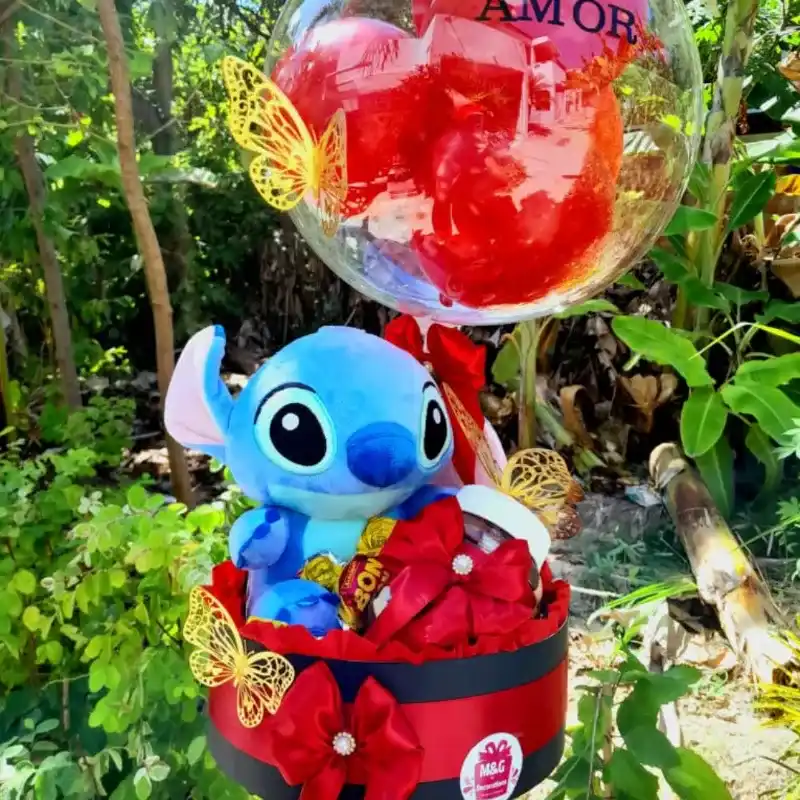 Caja decorada Stitch