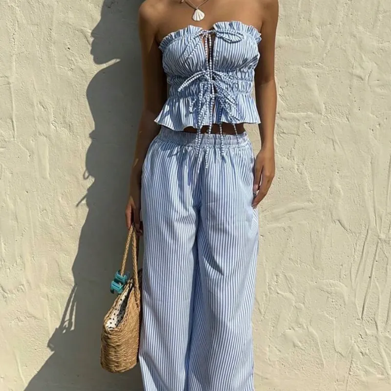 Conjunto azul de rayas largo con lazos