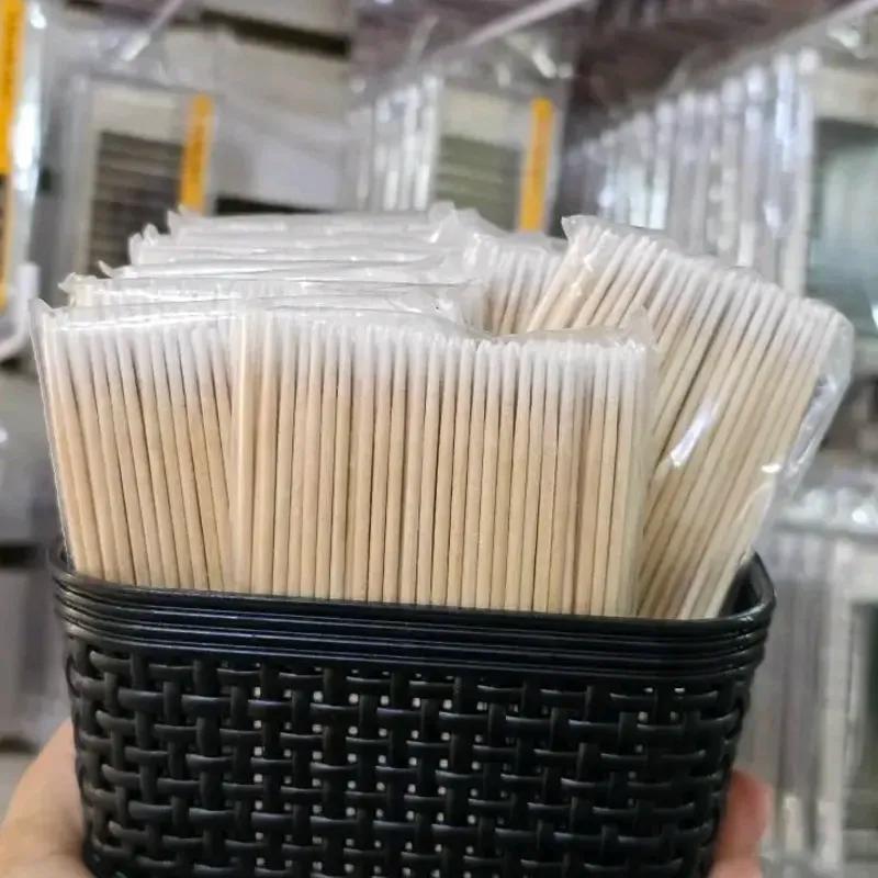 Palillos de naranjo con algodón