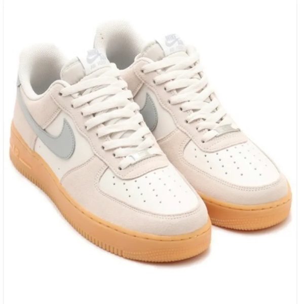 NIKE AIR FORCE 1'07