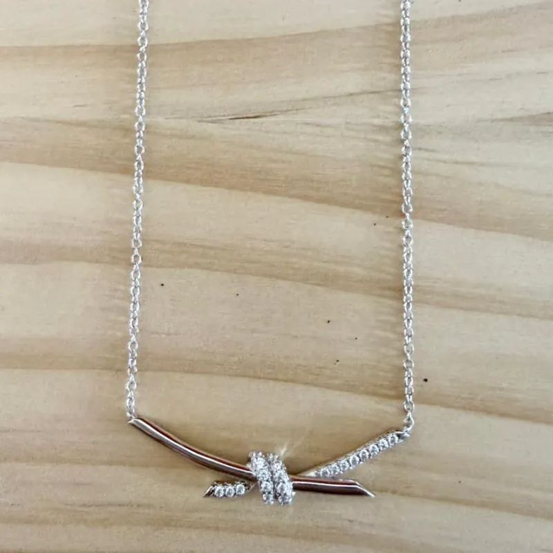 Cadena Tiffany  Knot