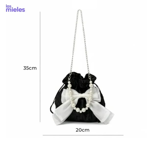 Bolso con cadenas