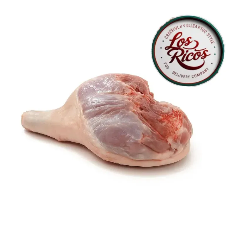 Pierna de cerdo con piel