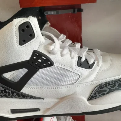 Tenis de hombre (negro,rojo,blanco)