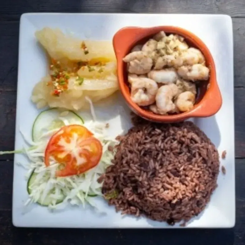 Camarón al ajillo al carbón