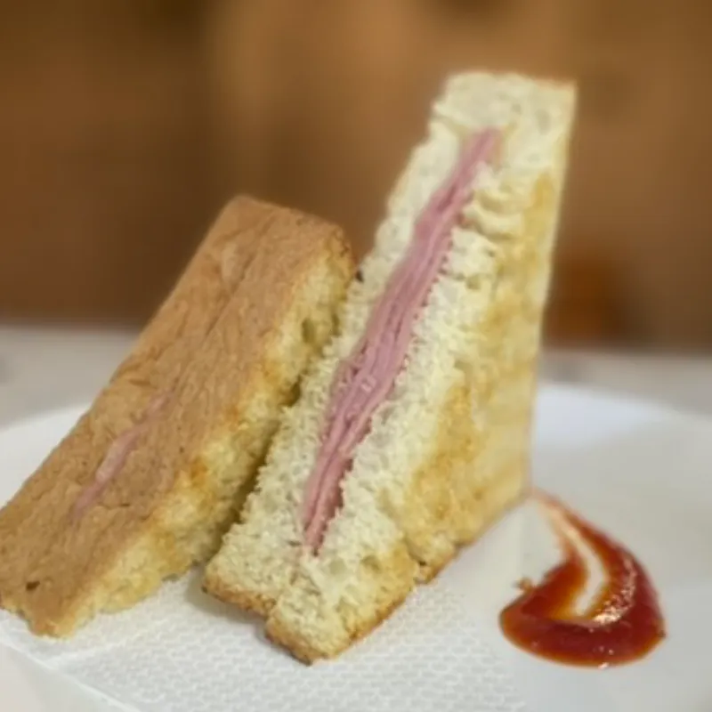 Sándwich de jamón