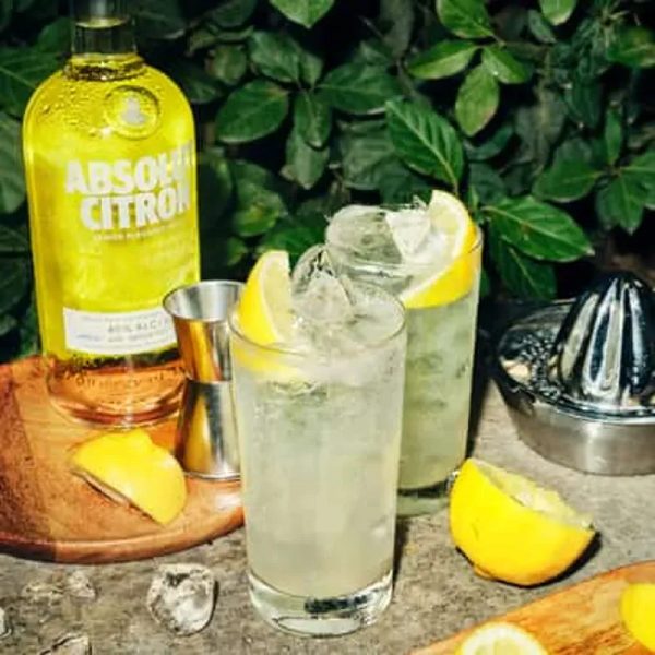VODKA ABSOLUT CITRON + JUGO DE NARANJA