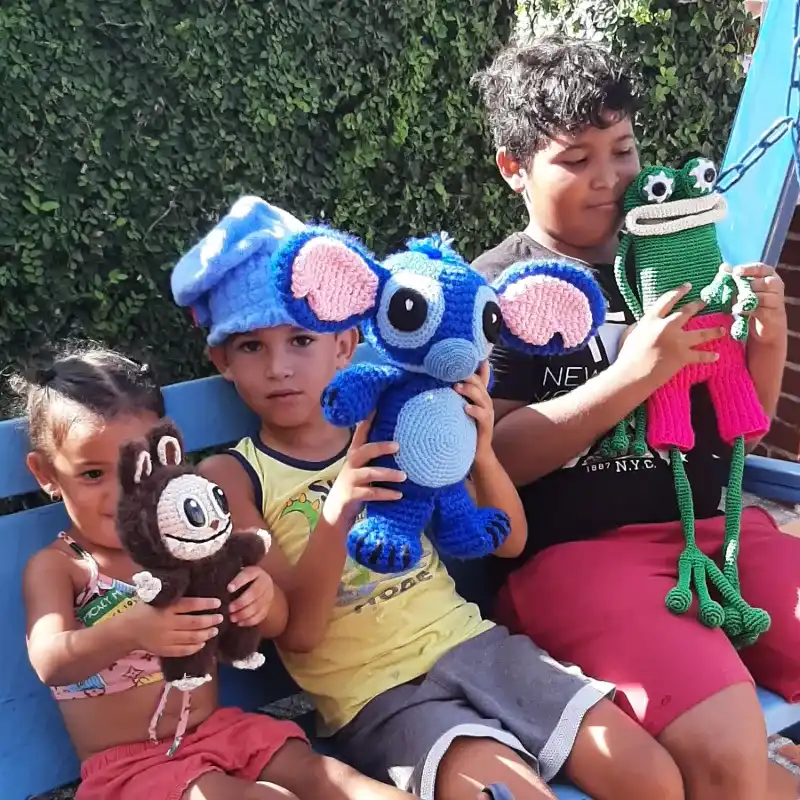 Todos los diseños del catálogo son por encargo.