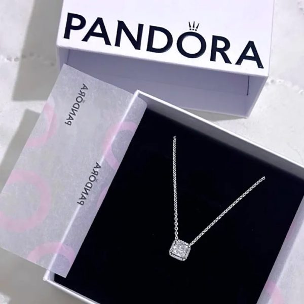 Cadena Pandora perla cuadrada