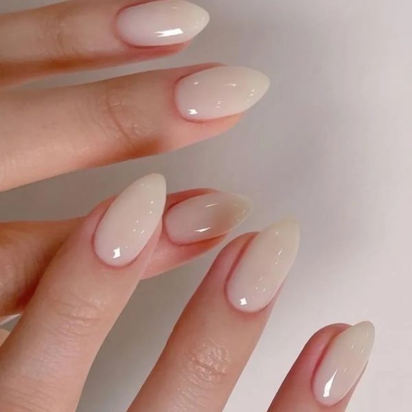 Uña natural + Esmalte