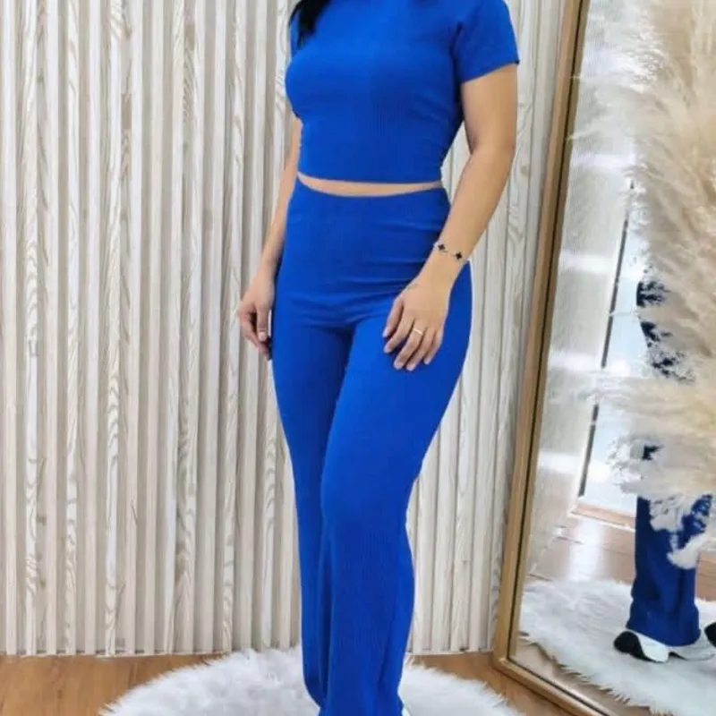 Conjunto azul oscuro