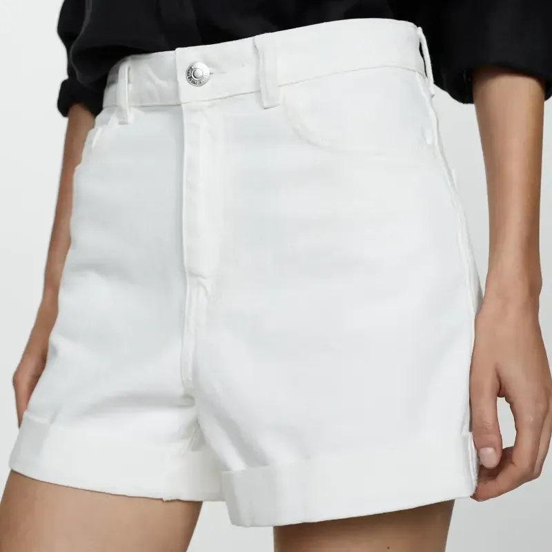 Short vaquero tiro alto