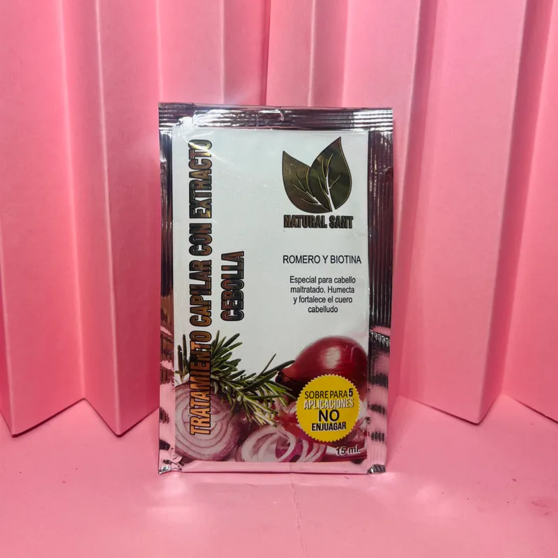 Tratamiento capilar con extracto de cebolla, romero y biotina