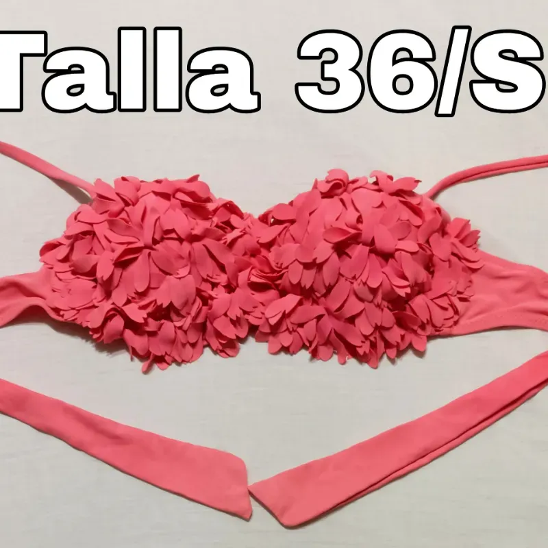 Parte de arriba naranja.