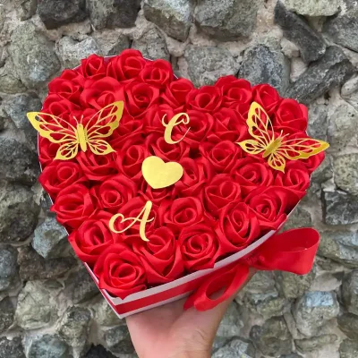 Bouquet de 41 rosas eternas