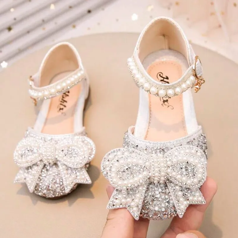 Sandalitas con lazos