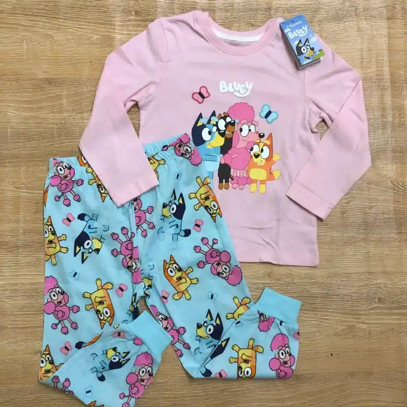 Conjunto de Bluey and Friends color rosado